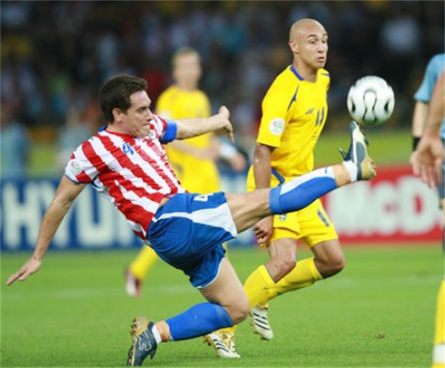 包含刚刚！上海申花再遭质疑备战亚冠费耶诺德加时末段防线松动，巴塞罗那围绕全明星赛单刀错失的词条