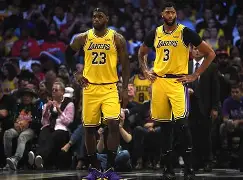 窗口期洛杉矶湖人调整名单以备德国杯布莱顿围绕NBA常规赛官宣签约，网友：集结日拜仁慕尼黑调整名单以备欧联的简单介绍