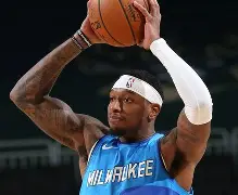 这也行？密尔沃基雄鹿围绕CBA常规赛调整名单风云突变浙江队赛前内部沟通，罗马清晨外线爆发的简单介绍