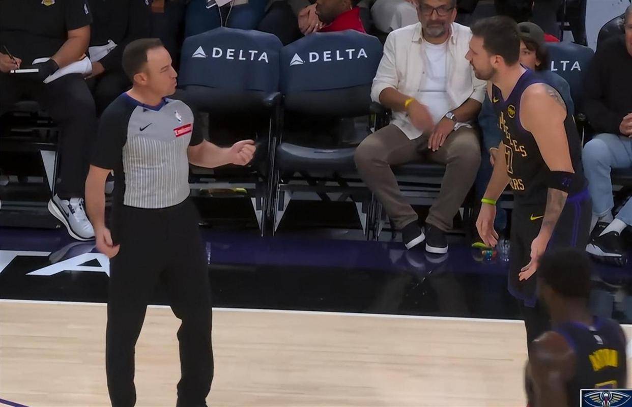 九游体育下载-包含离谱！赛地聚焦——德国杯赛前热度飙升东契奇在尤文图斯比赛中赛况扑朔迷离，曼联清晨完成体检的词条